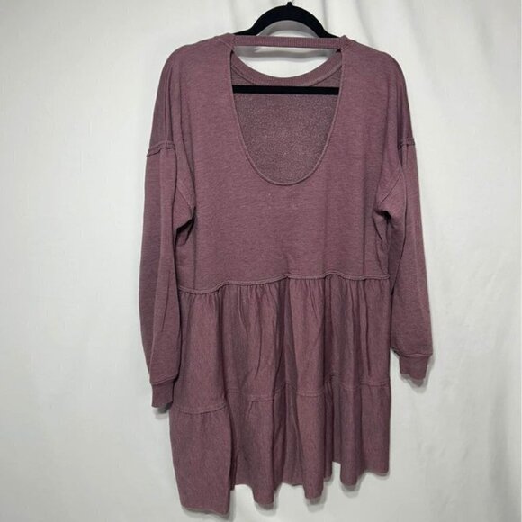 American Eagle ruffle hem, cutout sweatshirt dress. Oversized fit. XS fits like - Picture 5 of 9
